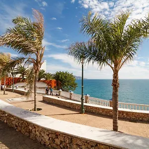 https://tuhillo-2d-seaview-apartments-casasol.es-andalucia.com
