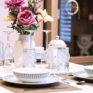 https://apt-king-beds-stylish-free-wifi-15min-to-victoria.cambridgehotelsuk.com