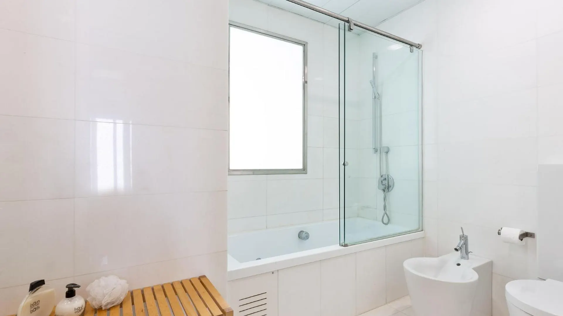 Ola Living Plaza Catalunya Apartment Barcelona Spain